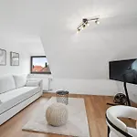 Malu - Lage, Kostenloser Parkplatz, Klima, Netflix, 24h Checkin * Ludwigsburg